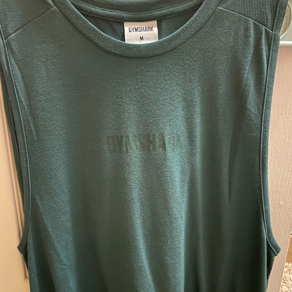 brand new Gymshark women’s tank. army green